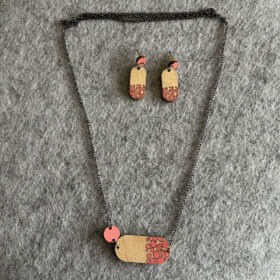 set oorringen en ketting – Sylvie roze